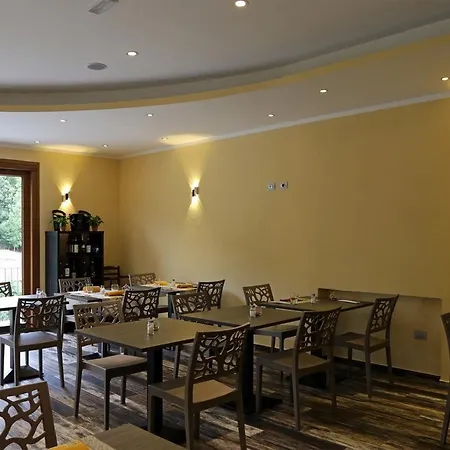Breglia Hotel 2*