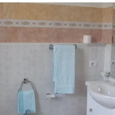Breglia Hotel 2*