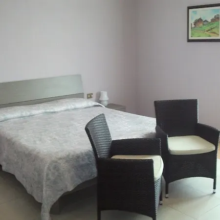 Breglia Hotel 2*